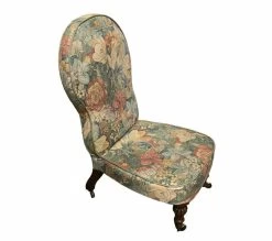 Handsome Antique Bedroom / Nursing Chair