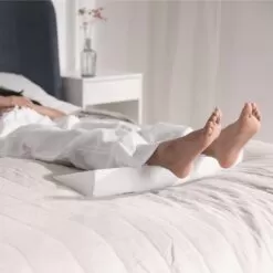 Putnams Heel Lift Leg Pillow -Bedroom Furniture Shop putnams heel lift leg pillow 2