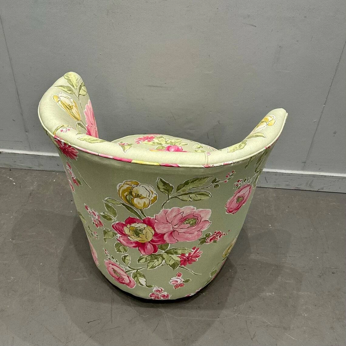 Single 1920/30s Bedroom Chair Professionally Reupholstered In Clarke & Clarke Floral Fabric 5 Single 1920/30s Bedroom Chair Professionally Reupholstered In Clarke & Clarke Floral Fabric - Image 3