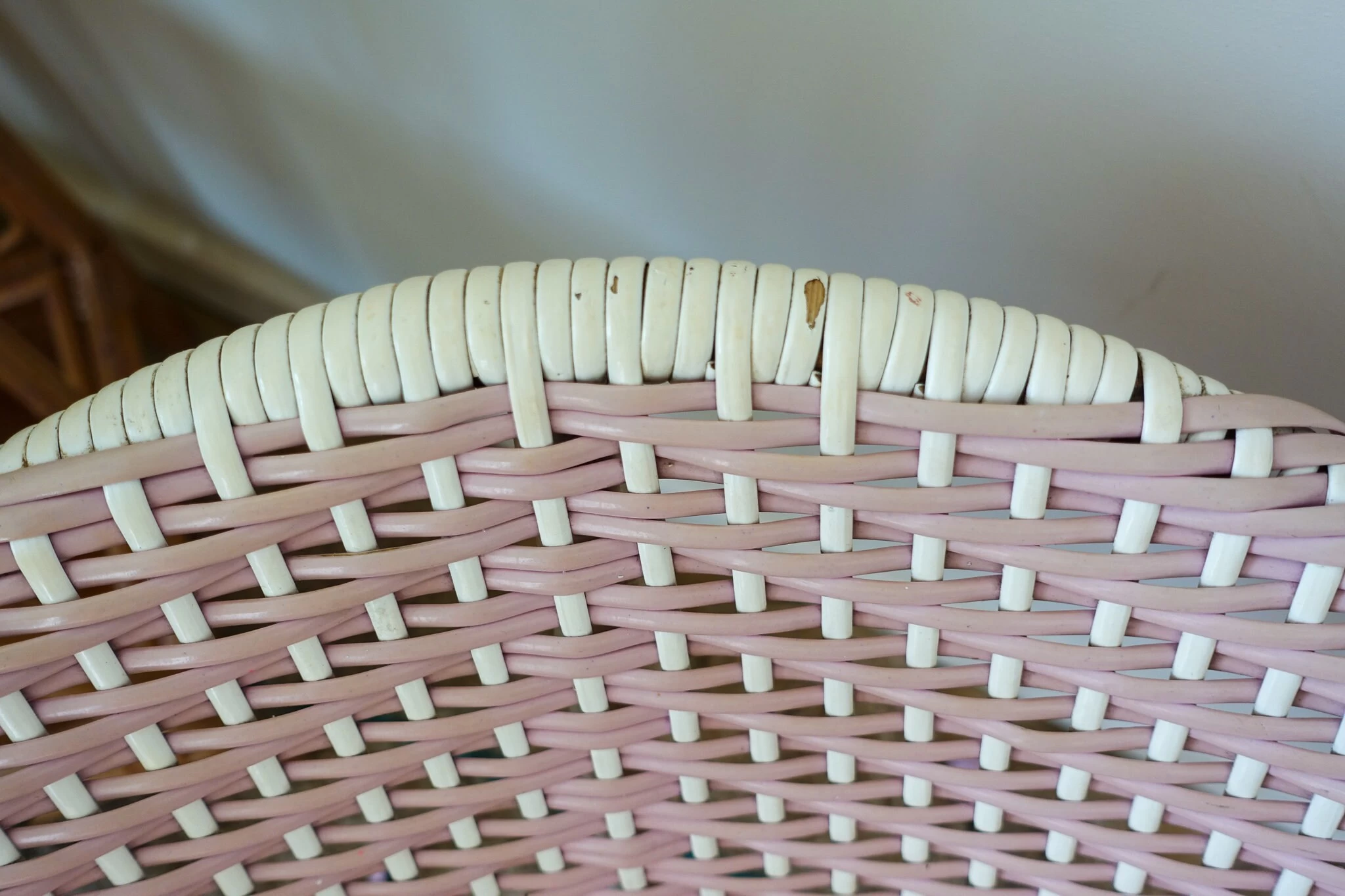 Unknown Vintage 1960s Original Children's Satellite Tub Chair In Pink & White With Black Sputnik Style Legs Mid Century Retro Bedroom Decor - Image 4